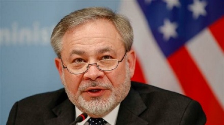 ইরান থেকে চীন অব্যাহতভাবে তেল কেনায় বিরক্ত আমেরিকা