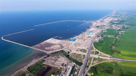 Iran signs contract for RO-RO ramp at Caspian Sea port
