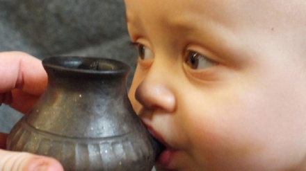 Scoperti i biberon più antichi del mondo, hanno 7.000 anni