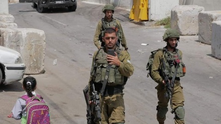 Warga Palestina Bentrok dengan Pasukan Israel di Utara Ramallah