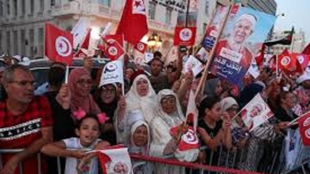 Tunisia al voto per eleggere il presidente
