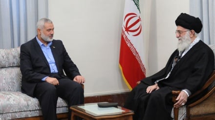 Ismail Hanije vlerëson deklaratat e liderit suprem të Revolucionit Islamik të Iranit në takim me delegacionin e Hamasit