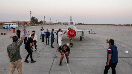 Perlombaan Pria Terkuat di Isfahan