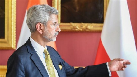 India pressing US for resumed oil imports from Iran: Report