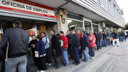 Aumenta en agosto cifra de desempleados en España