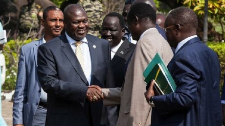 South Sudan rivals agree to form transitional government by mid-November