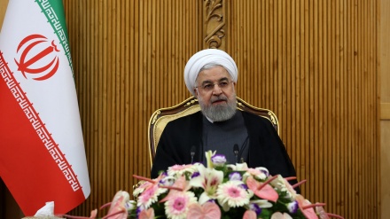 伊朗总统：该地区的问题必须通过对话解决