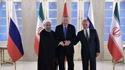 Putin: illegale la presenza militare americana in Siria