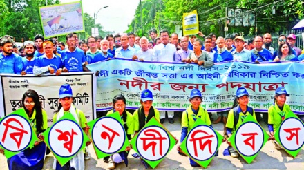 দখল-দূষণসহ নানা কারণে মরতে বসেছে বাংলাদেশের নদ-নদী 