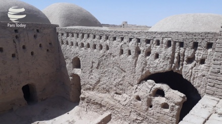 Puri Rostam, Destinasi Wisata di  Iran Tenggara