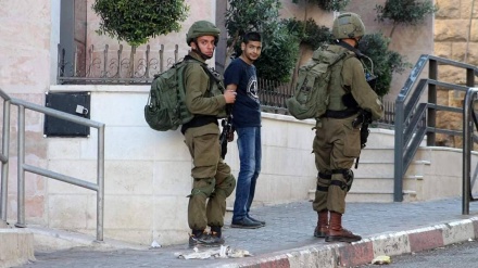 Tentara Zionis Tangkap Anggota Parlemen Palestina