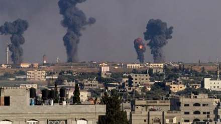 イスラエル軍の無人機がガザ地区を爆撃