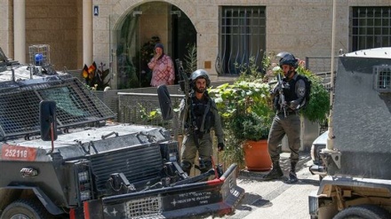 Wazayuni wazidi kuwanyanyasa Wapalestina, wamtia mbaroni mkuu wa mkoa