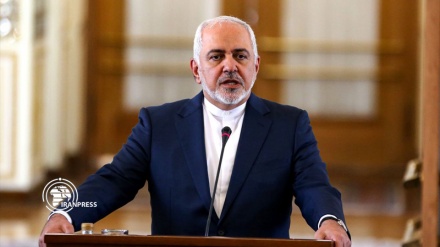 Zarif: Ocupadores acepten su derrota y abandonen Afganistán