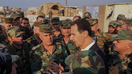 Bashar Asad në vijën e parë të frontit të luftës në jug të provincës Idlib