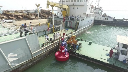 Iran Luncurkan Buoy Buatan Dalam Negeri