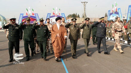 Инқилоб Раҳбари: Ироқ ва Ливанга садоқатли томонлар нотинчликларни бартараф этиш, асосиймасала эканлигини билиши лозим