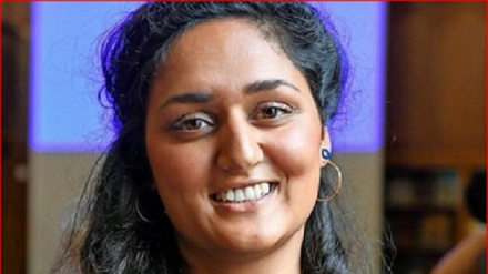 اهدای بورسیه «شهیده حجاب» به دانشجوی هندی