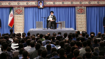 Líder: Irán no construirá, almacenará y usará armas nucleares+Fotos