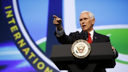 中国代表团未能出席国际大会 华春莹:美国将签证武器化