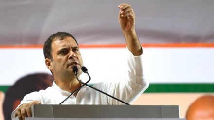 অর্থনীতি রসাতলে গেলেও মোদির মুখে কোনও কথা নেই: রাহুল গান্ধী