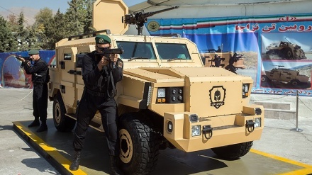Iran Luncurkan Peralatan Canggih Militer (1)