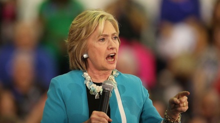 Usa 2020: Bloomberg pensa a Hillary Clinton come sua vice