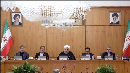  روحانی: ایران در سال 1395 هجری شمسی بزرگترین رشد اقتصادی جهان را داشت