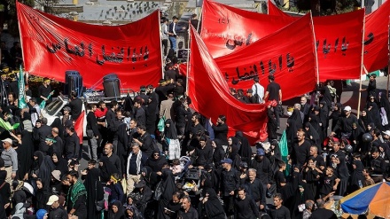 Iranian people mark Arba’een mourning procession