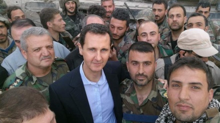 Bashar Asad në vijën e parë të frontit të luftës në jug të Idlibit