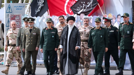 Yslam  ynkylabynyň  orny  belent ýolbaşçysy, hezretleri Emam Hamenýi-niň pasdarlar we ýaragly güýçlere beren gürrüňleri.