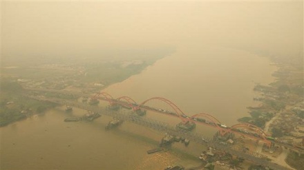 Indonesia shuts some schools as haze again clouds the skies