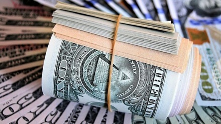 ロシアが、米ドルに代わる新たな外貨の選択を決定