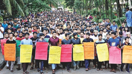 বাংলাদেশে ছাত্ররাজনীতি বন্ধের দাবি: বিভিন্ন মহলের মিশ্র প্রতিক্রিয়া