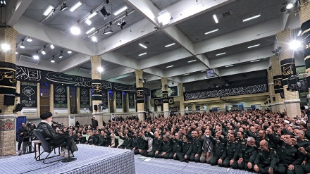 İnğilabi yolə rəhbəri:maksimomə təziği siyasət məğlub bə,atom sazışədə bəştə təəhhodon kam karde dəvom bıdən.