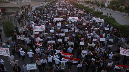 تاکید معترضان عراقی بر مسالمت آمیز بودن اعتراض ها