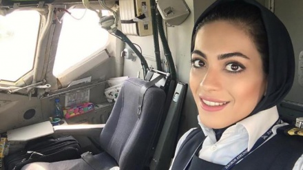 Inlah Pilot dan Co-pilot Wanita Iran untuk Penerbangan Domestik