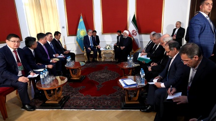 イランとカザフスタンが、二国間関係の拡大を強調 （動画）