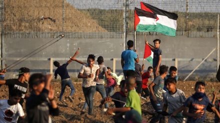 パレスチナ・ガザ地区で「祖国帰還の権利」デモ　数十人が負傷