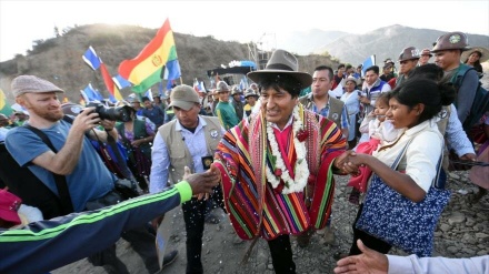 Evo Morales advierte con cercar las ciudades si continúan protestas