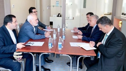 扎里夫在与部分国家领导人在不结盟运动的期间举行磋商