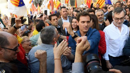 Anti-secession Catalans rally in Spain’s Barcelona