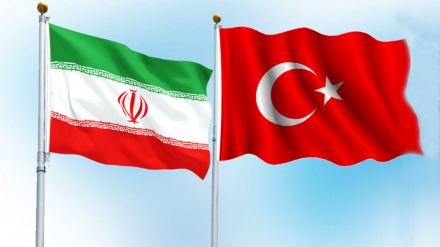 イランの対トルコ取引額が年間３００億ドルに到達