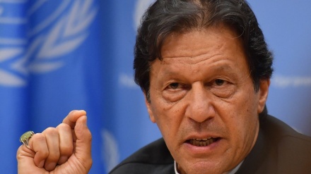 Pakistan PM warns world of danger of all-out war over Kashmir