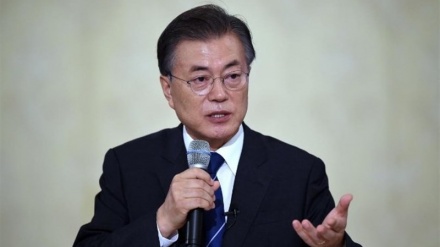 韩国将增加国防支出 文在寅敦促平壤重返核谈判