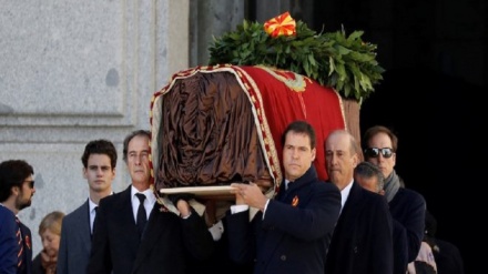 VIDEO: En España, exhuman restos de Francisco Franco