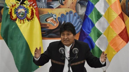 Bolivia: Morales declares victory in elections, but open to runoff