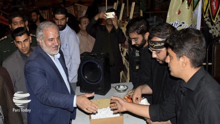 100 bin Pakistan'lının Hüseyni Erbain için İran'a giriş yapması