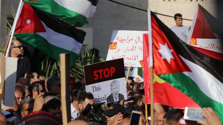 Hamas blasts rush by Arab states to normalize Israel ties