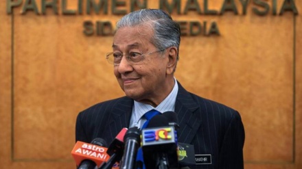 Mahathir: AS Jual Jet Tempur F-18 Cacat ke Malaysia